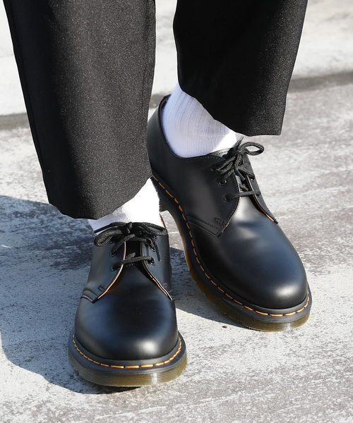 大人の男の足元を飾る、ポストマンの魅力とは – FashionLabo